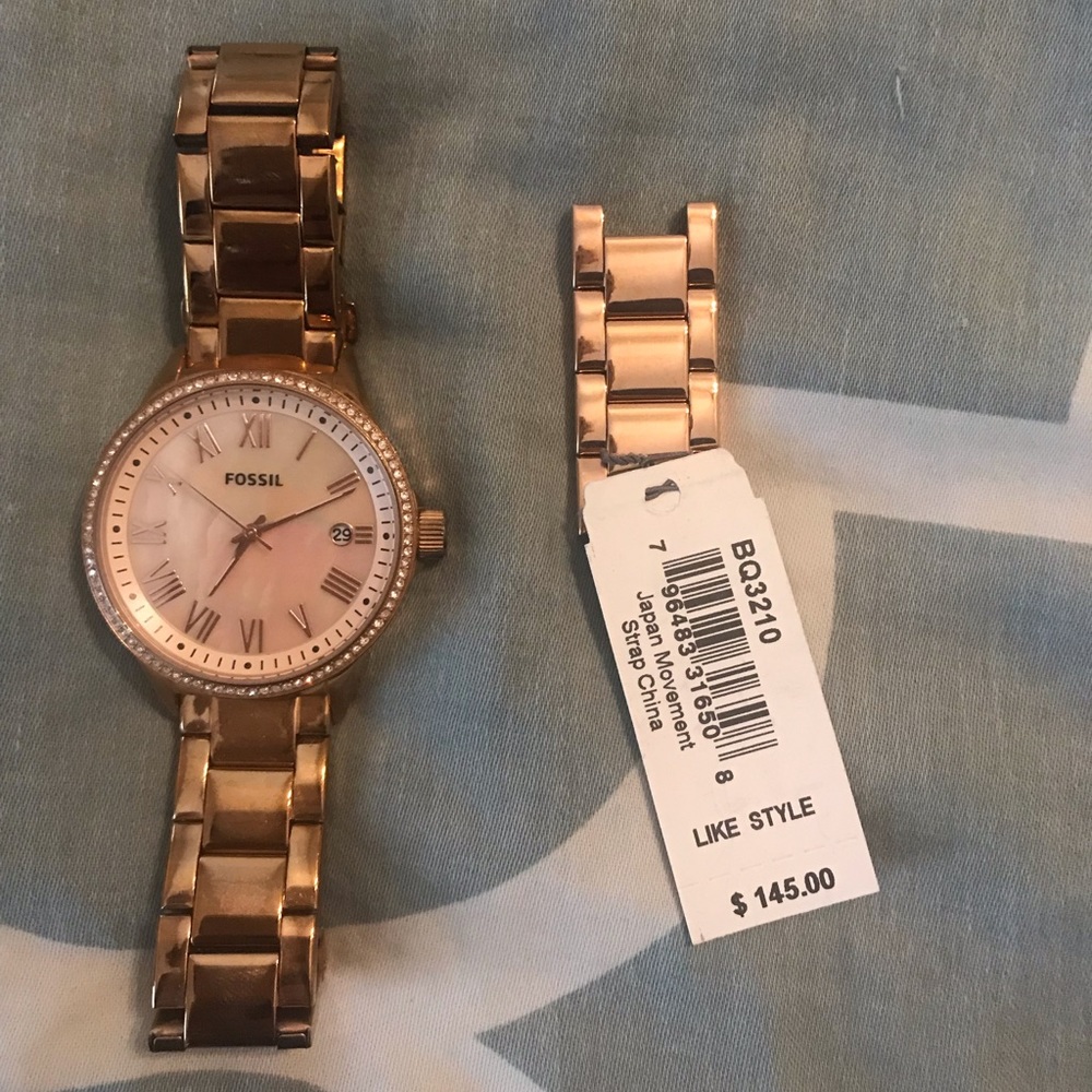 Rose gold fossil watch